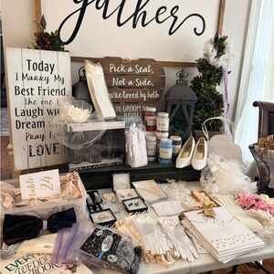 Elegant Wedding Decor Set